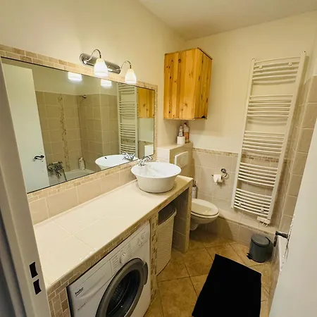 Le - Rez De Jardin - Terrasse - Piscine Appartement *